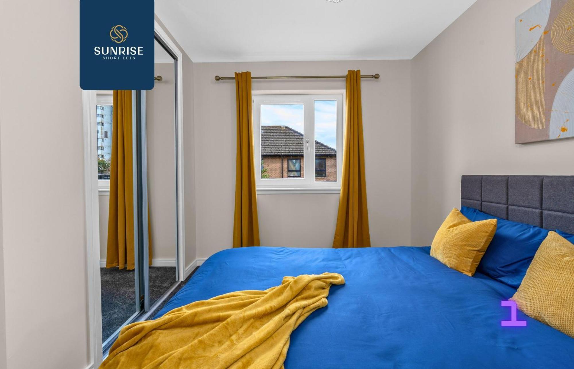 L2 - Stunning 4 Bed House With 6 Beds And 3 Bathrooms, Tvs In Each Room, Free Parking, Fully Equipped, Local Amenities, Easy Ring Road Access, Special Rates Ask Sunrise Short Lets Dundee Bagian luar foto